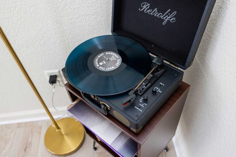 record player levelup hosting property management 768x512